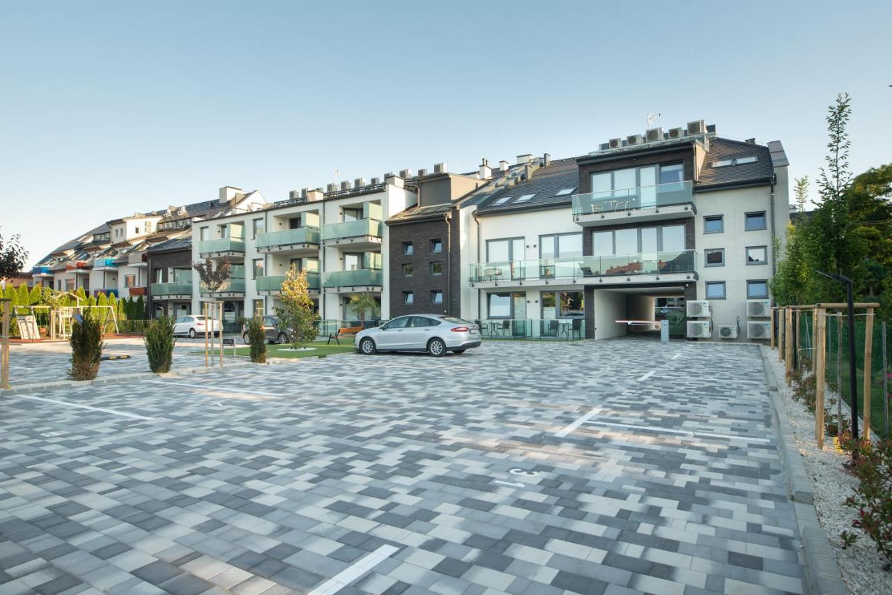 R31 Residence Sárvár Buitenkant foto