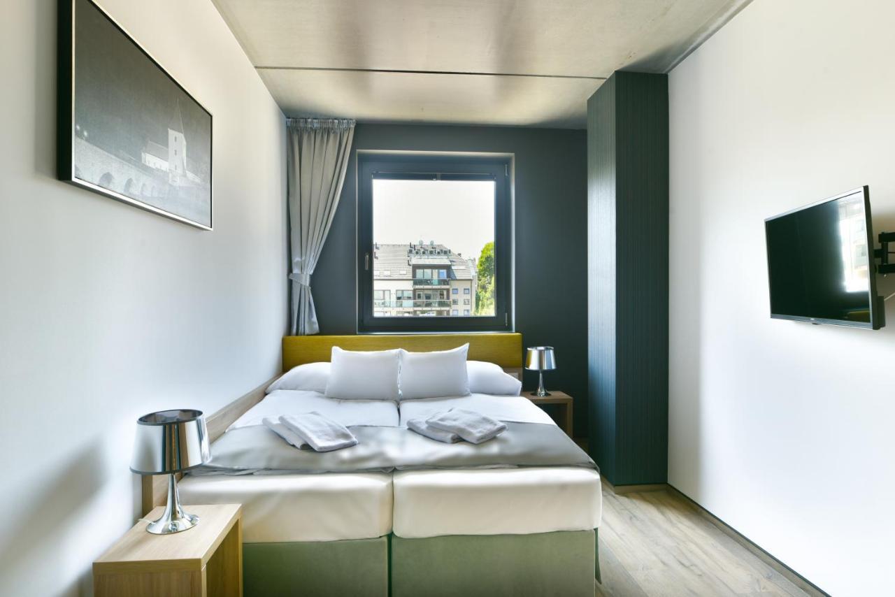 R31 Residence Sárvár Buitenkant foto