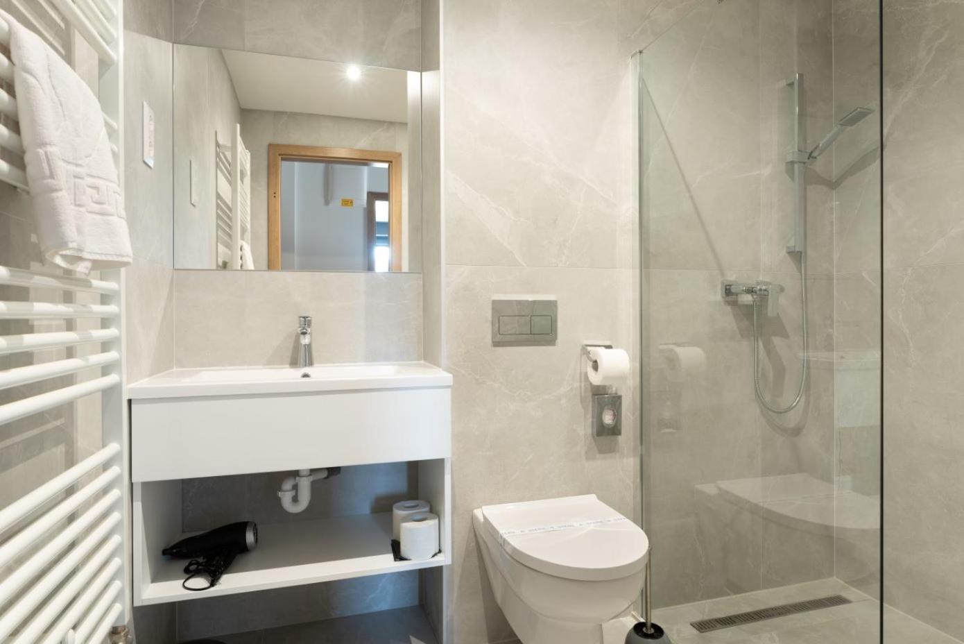 R31 Residence Sárvár Buitenkant foto